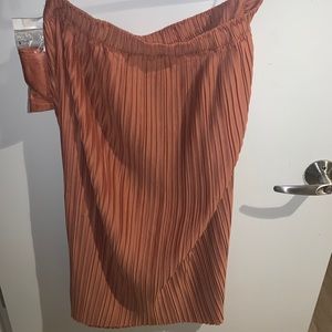 Pleated skirt